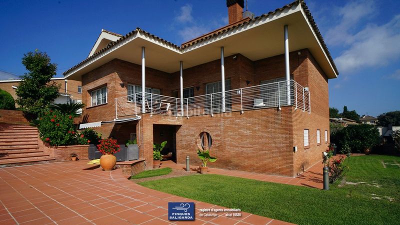 Foto d5675c1c-85ed-4d4e-a12a-e50d7fa68ef7. Casa en Canovelles