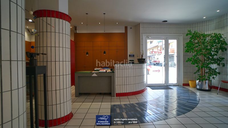 Foto 2f256055-4426-4449-8efd-ffc05ea5ea74. Local comercial a Centre Granollers