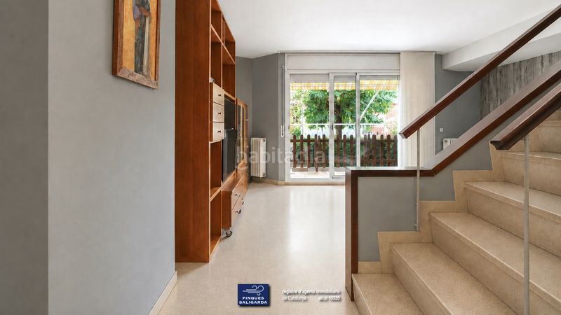 Foto 2936a188-3765-4893-931d-d0b2b8de9d0c. Casa adossada amb calefacció aparcament a Parets del Vallès