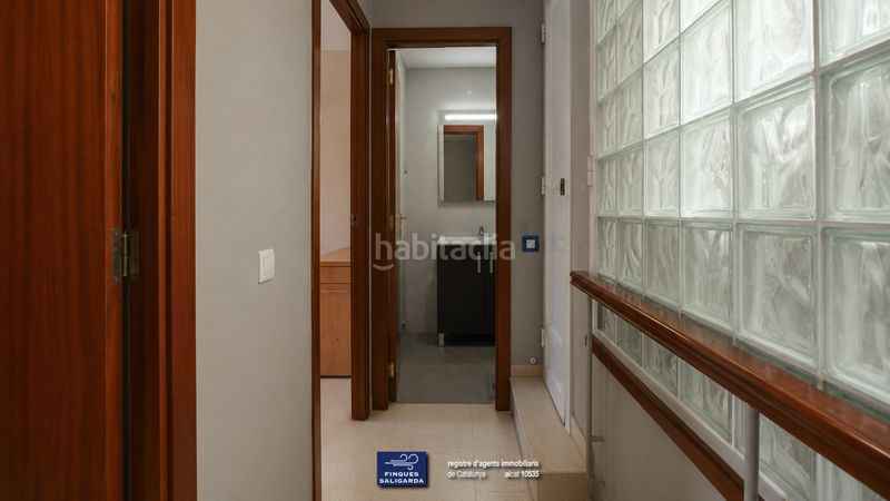 Foto 443b2a6b-f93a-4b55-83d3-8963ad8e0cea. Casa adossada amb calefacció aparcament a Parets del Vallès