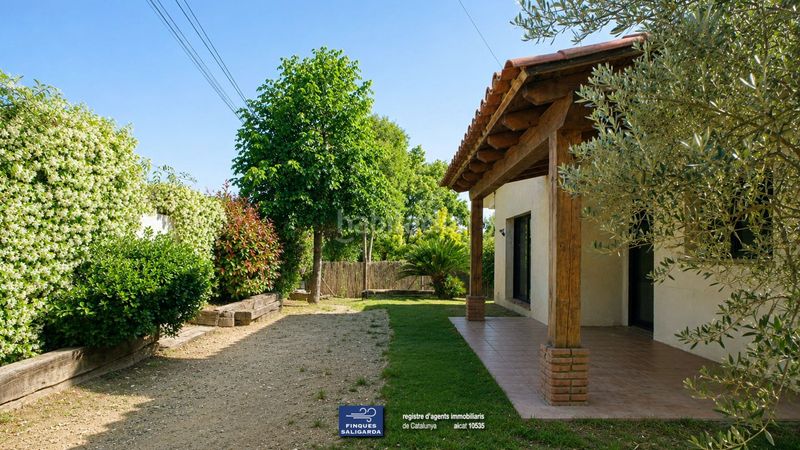 Foto 9b7eac30-a6c9-4f32-a703-a51e3b17b4f4. Casa amb calefacció aparcament a Ametlla del Vallès (L´)