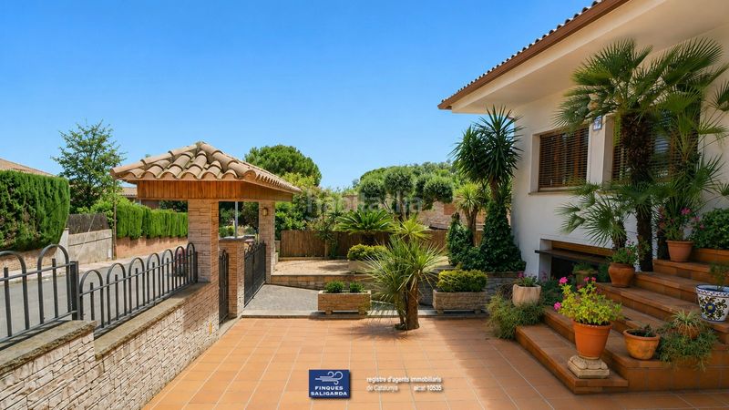Foto 605fda55-39d3-49cf-819b-1df5a89783b5. Casa en Canovelles