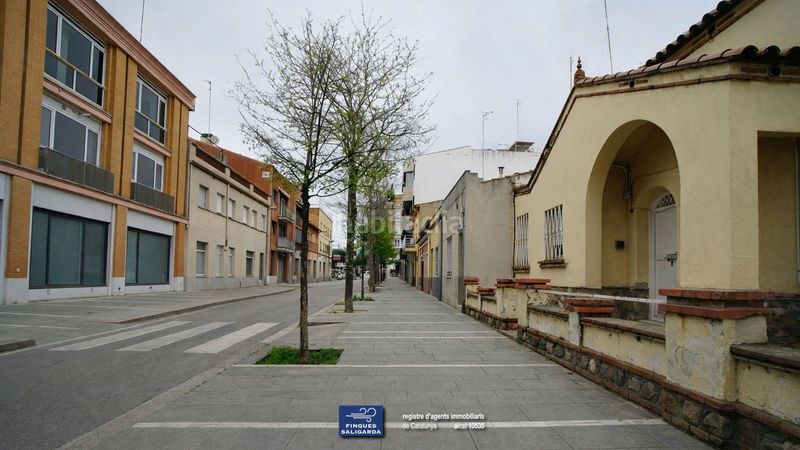 Foto 5bc56fc5-f174-4b64-be20-aac0e3952cbe. Edifici a Congost Granollers