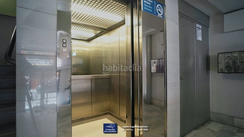 Foto 6b9d29c1-8f3a-42da-ac6f-cf8ea95c95f8. Edifici a Congost Granollers
