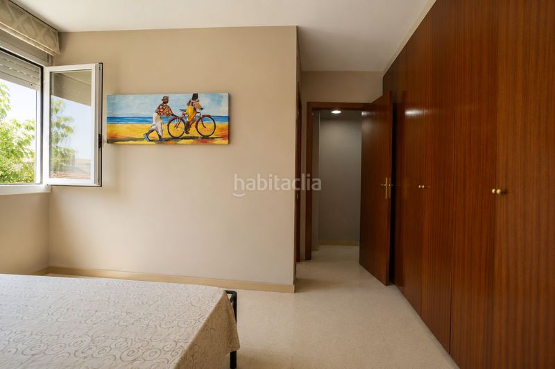Foto 0cd89901-81f4-43ad-aaf1-943759b11eb2. Casa adossada amb calefacció aparcament a Parets del Vallès