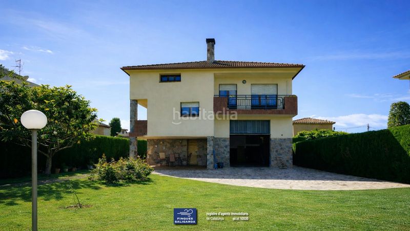 Foto 786540e1-e487-4107-a2e9-100944cbb281. Casa amb calefacció aparcament a Canovelles