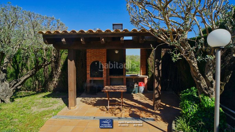 Foto fb322af7-d02e-4a86-800f-8e4bd1c5bebd. Casa amb calefacció aparcament a Canovelles