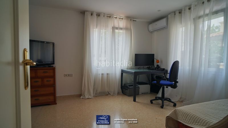 Foto e2f78efb-5f48-4e7d-a8b0-c34b2f58064f. Maison avec chauffage parking piscine dans Alella