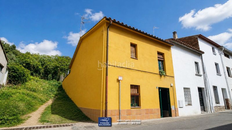 Foto b3b687be-0adf-4c1d-bedb-714604b544ad. Casa adosada en Nord Oest - Can Noguera Garriga (La)