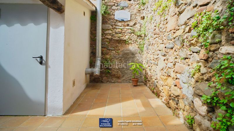 Foto c2ca3bc9-f747-4a80-b413-3a9b1713f54a. Casa adosada en Nord Oest - Can Noguera Garriga (La)
