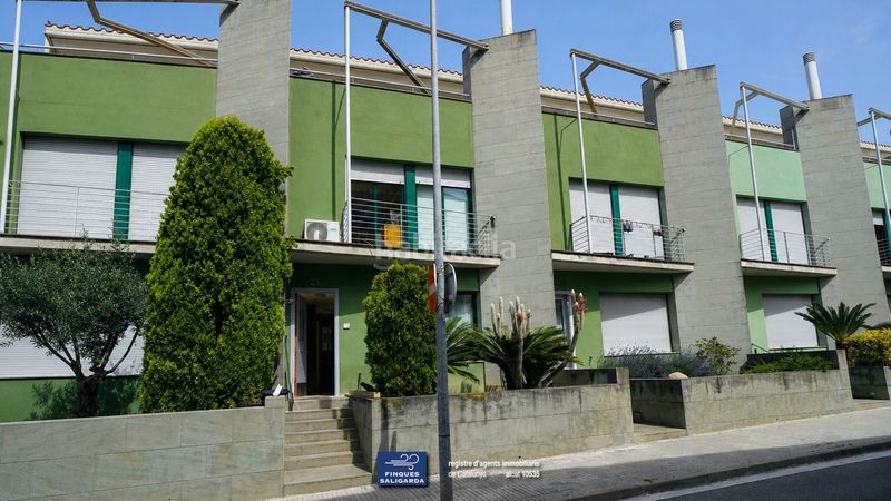 Foto b5b20c8e-9360-49b5-8cea-10d29af23b0d. Casa adossada amb calefacció aparcament piscina a Garriga (La)