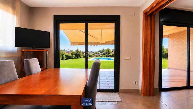 Foto 427159f1-b85c-42c2-a864-3303356d4500. Casa amb calefacció aparcament piscina a Lliçà de Vall