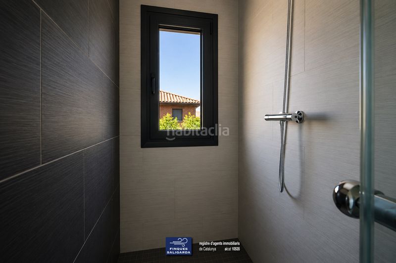 Foto 95c4c907-7e4b-4de8-9f87-d505edf3a8e5. Casa amb calefacció aparcament piscina a Lliçà de Vall