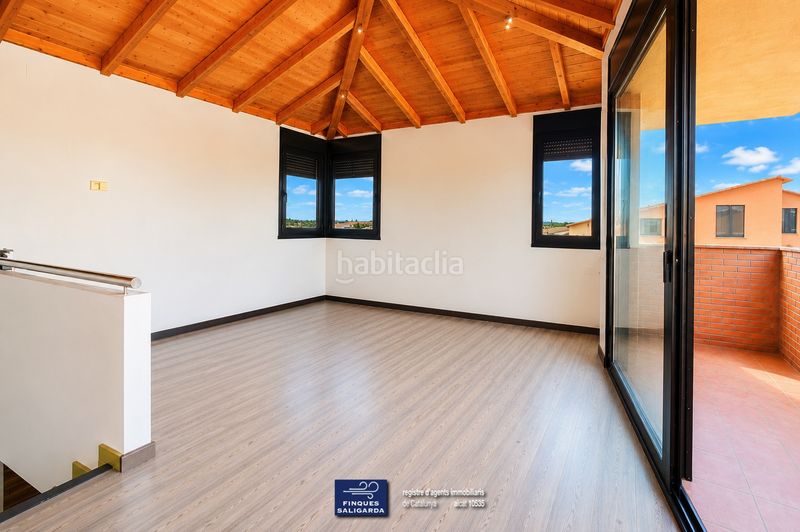 Foto a75ca533-c496-402e-a206-0f66238e12f5. Casa amb calefacció aparcament piscina a Lliçà de Vall