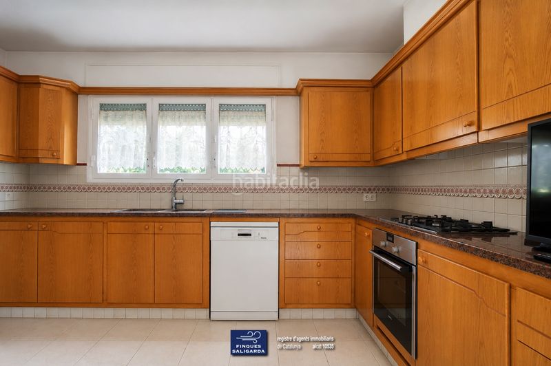 Foto 424309ad-9430-4556-99f7-df908521c4e6. Casa amb calefacció aparcament piscina a Canovelles