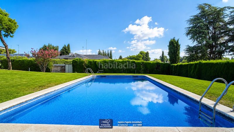 Foto 5684d601-da13-455b-b451-790b55788773. Casa amb calefacció aparcament piscina a Canovelles