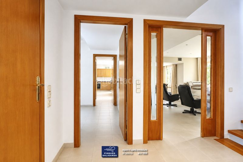 Foto a8030a7f-9306-4e93-9238-4736f108ef35. Casa amb calefacció aparcament piscina a Canovelles
