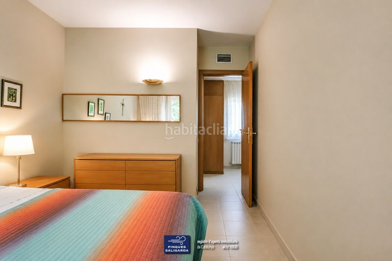 Foto aa0f4dca-1b4f-4b66-a3b8-10275813bc0e. Casa amb calefacció aparcament piscina a Canovelles