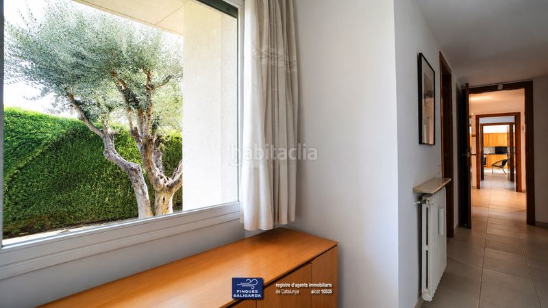 Foto db0df189-99fc-4acb-9d3e-fcadd66f35c1. Casa amb calefacció aparcament piscina a Canovelles