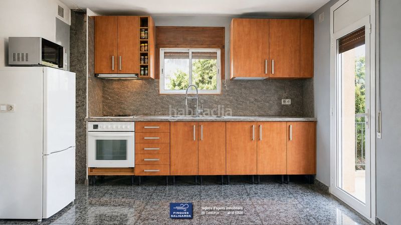 Foto dc0e5557-5cdb-4998-b9fc-7947b1bca8c3. Edifici a Caldes de Montbui