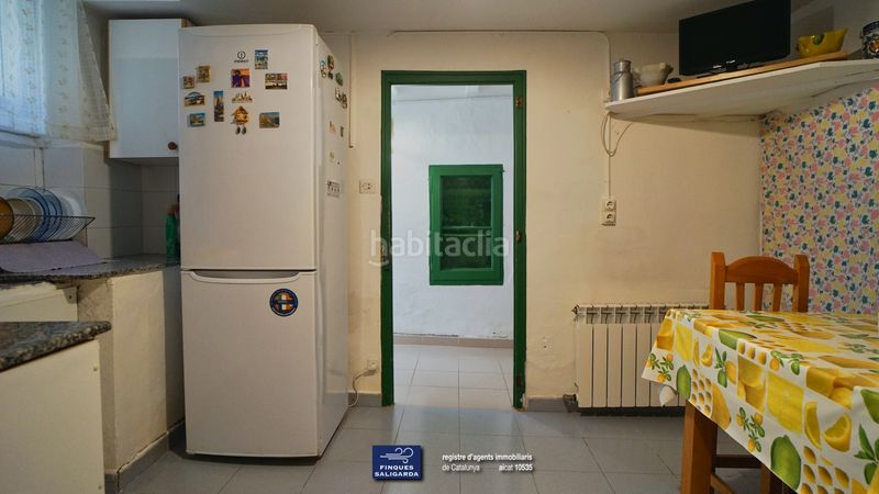 Foto 888dc7c6-fe1f-4190-b0e7-ea88e7d41641. Casa adossada amb calefacció a Nord Oest - Can Noguera Garriga (La)
