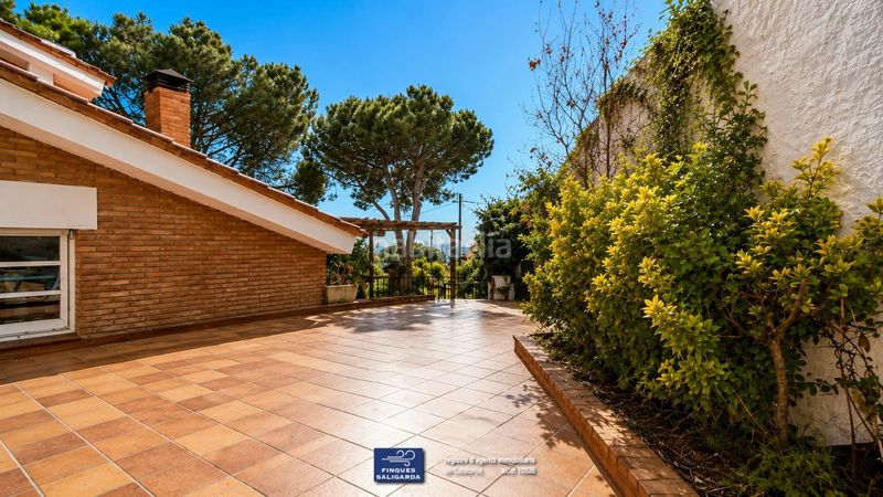 Foto ce2c7a59-0f00-457d-ba75-57f6d99504aa. Casa amb calefacció aparcament a Ametlla del Vallès (L´)