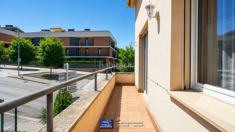 Foto 139bfaff-1389-498c-98db-3663e56f5097. Casa adossada amb calefacció aparcament a Montserrat - El Passeig Garriga (La)