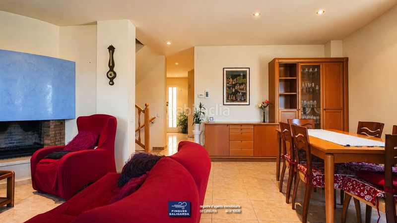 Foto 4ae85f90-a20a-4e8b-9d31-e029d0a35775. Casa adossada amb calefacció aparcament a Montserrat - El Passeig Garriga (La)