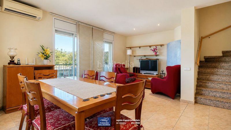 Foto 52559731-8344-4a9b-8d4e-4967a883d00a. Casa adossada amb calefacció aparcament a Montserrat - El Passeig Garriga (La)