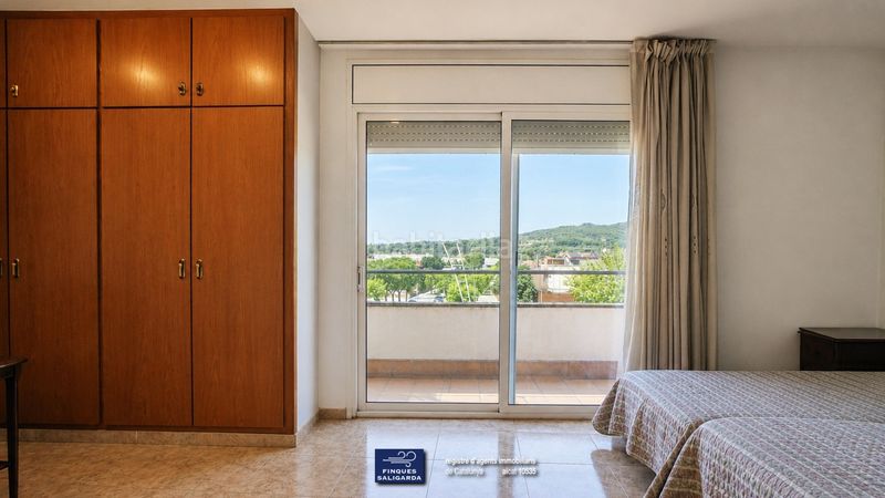 Foto 5a0101b3-c8d6-455c-a151-f7f14b6d9023. Casa adossada amb calefacció aparcament a Montserrat - El Passeig Garriga (La)