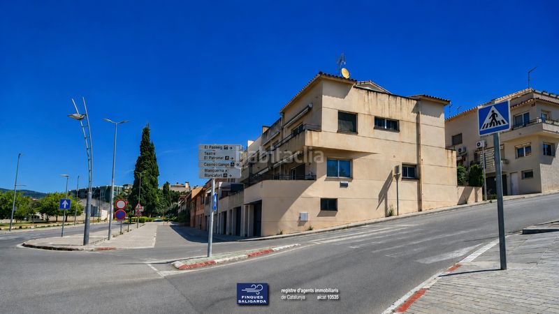 Foto 60e9fc8a-3922-4d0c-a7f2-eed1dcb4ddf0. Casa adossada amb calefacció aparcament a Montserrat - El Passeig Garriga (La)