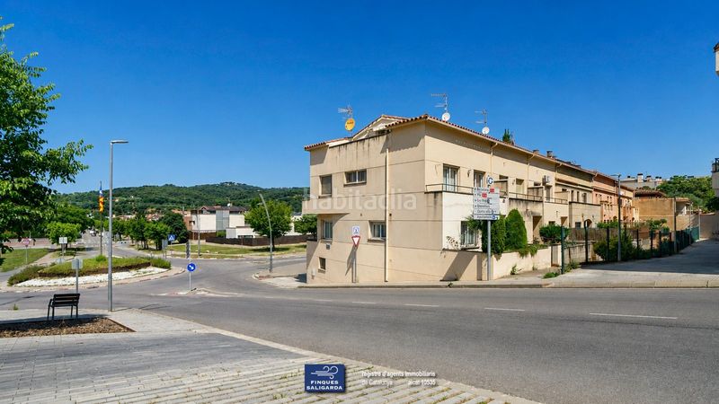Foto c1bf1a9a-46d1-4556-bef7-50354fc3d531. Casa adossada amb calefacció aparcament a Montserrat - El Passeig Garriga (La)