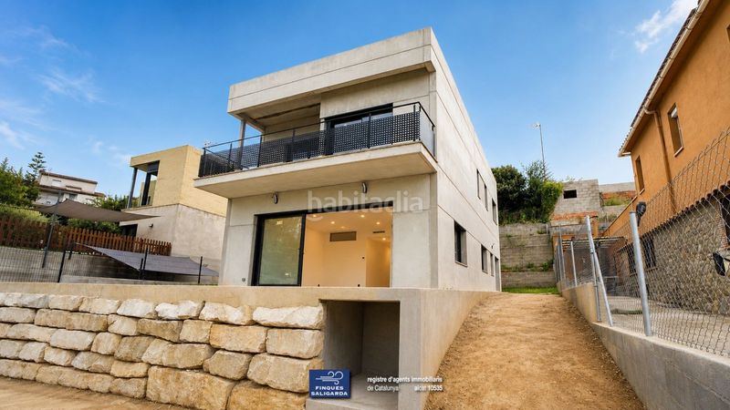 Foto 0f7b38ca-3d56-4e20-89f7-f9bc5f651f6e. Casa amb calefacció aparcament a Bigues i Riells del Fai