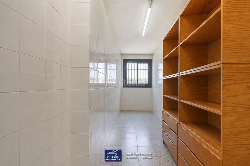 Foto 0c91739c-1044-4533-8764-85e6127cebb5. Casa amb calefacció aparcament piscina a Canovelles