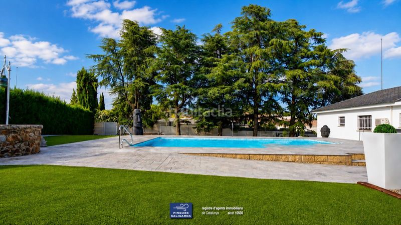 Foto 62e8ffc6-08c5-4cb1-8101-aaf6b36bd8dc. Casa amb calefacció aparcament piscina a Canovelles