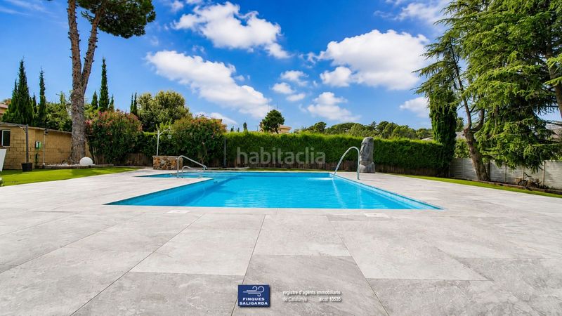 Foto 82f53414-b577-431e-8e3b-01d099aa5899. Casa amb calefacció aparcament piscina a Canovelles