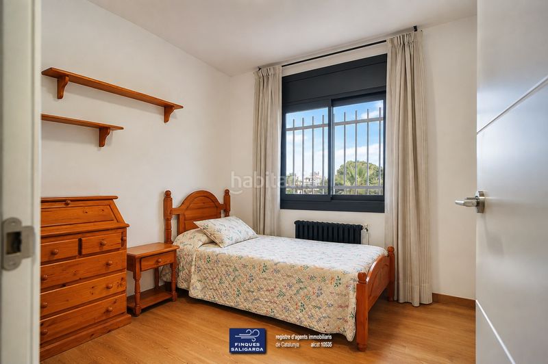 Foto e25ad6b6-6286-401f-b21b-cc5a4b96e27b. Casa amb calefacció aparcament piscina a Canovelles
