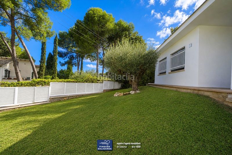 Foto e69ba5f9-4ff5-4d65-83ef-84ed99ce1ef7. Casa amb calefacció aparcament piscina a Canovelles