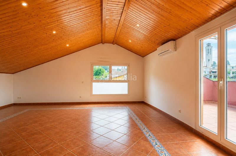 Foto b8a62818-30fd-43ef-ae3b-089dd6b64703. Casa amb calefacció aparcament a Ametlla del Vallès (L´)