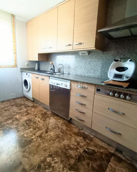Foto e2bf96f7-fed8-4bc3-8c64-d1fd76336702. Casa adossada a carrer pisa 6 a Els Ametllers Cambrils