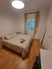 Location Appartement  Carrer d'europa. Piso reformado de 4 habitaciones amueblado y equipado en régimen