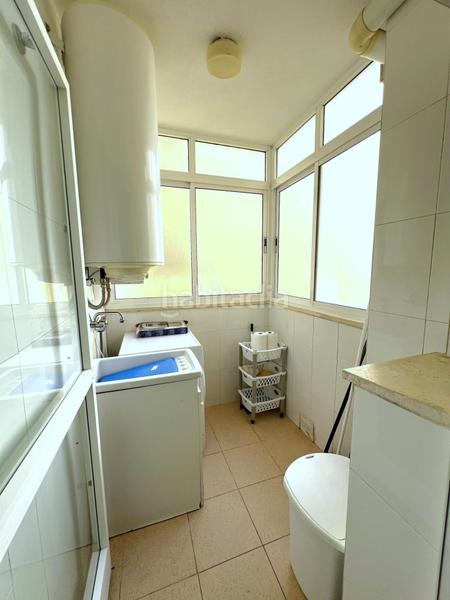 Foto 0d9e498d-81ba-4977-9a72-9e2d6a0ddd92. Lloguer apartament amb aparcament piscina a Los Boliches Fuengirola
