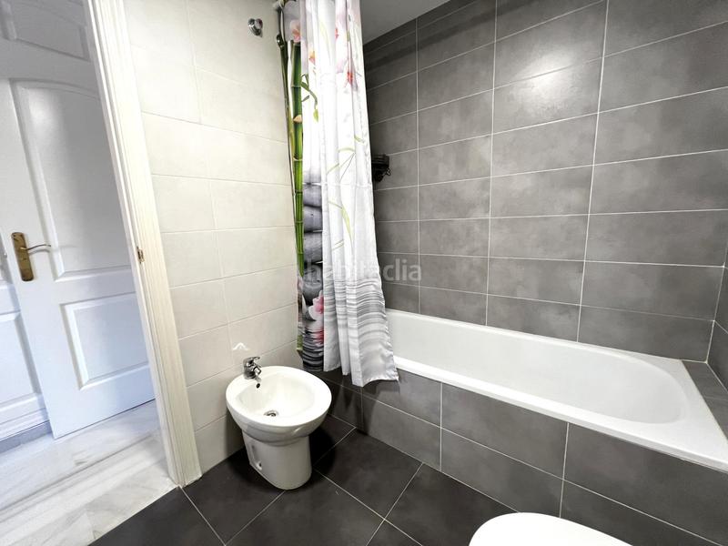 Foto 2c57ccb3-7a04-40a2-8e9b-180838113cbd. Rent apartment with parking pool in Los Boliches Fuengirola