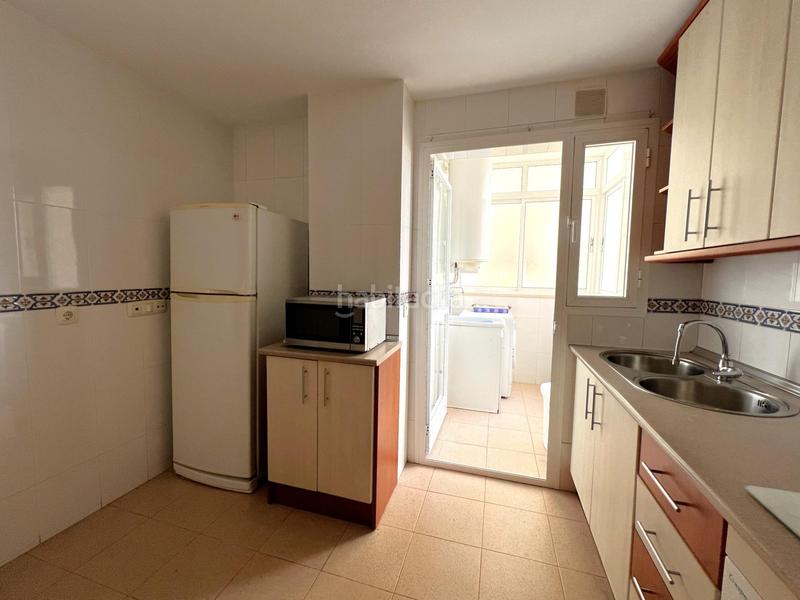 Foto 5f8cf242-7e6f-455f-a1e4-012f25c8fab2. Rent apartment with parking pool in Los Boliches Fuengirola