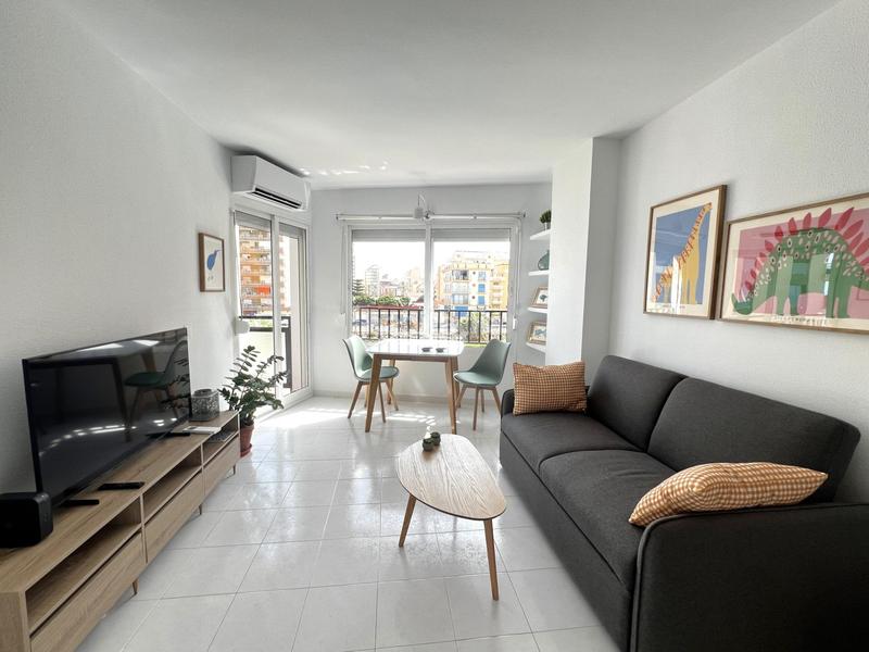 Foto 8d12bc26-4e4b-4264-bf9f-f086ab8c5c82. Rent apartment with pool in Playa de los Boliches Fuengirola