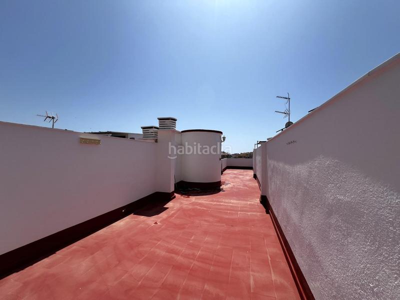 Foto 2b41427f-75c7-4a26-95f9-f3ad96d67570. Lloguer apartament amb piscina a Los Boliches Fuengirola