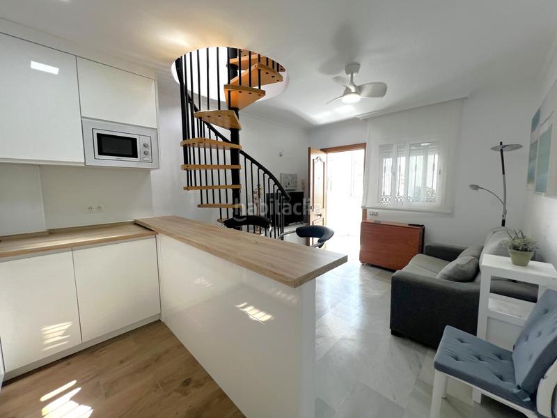 Foto 8e5c7f89-ce8e-4673-a707-333acd1f6e86. Lloguer apartament amb piscina a Los Boliches Fuengirola