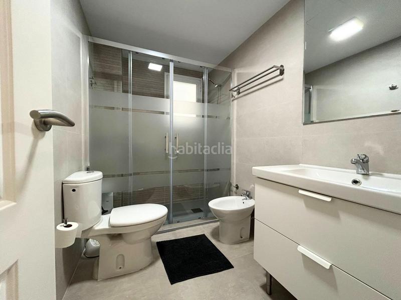 Foto 41bd5410-ae27-4c98-bbf7-8f6ca8c40f80. Apartamento espectacular piso boliches. 3 dormitorios. 2 baños. garaje. piscina. pista de padel. en Fuengirola