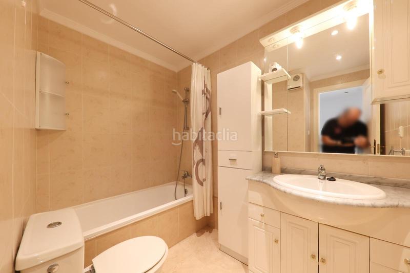 Foto 7bd1ea90-da50-4504-a107-9acff5a23bb0. Àtic amb calefacció aparcament piscina a Centro ciudad Fuengirola