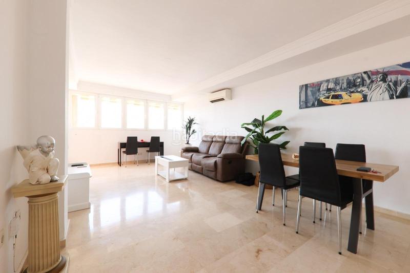 Foto a6f4e4e2-c2bc-4e94-9cef-8655b7f1f6c4. Àtic amb calefacció aparcament piscina a Centro ciudad Fuengirola